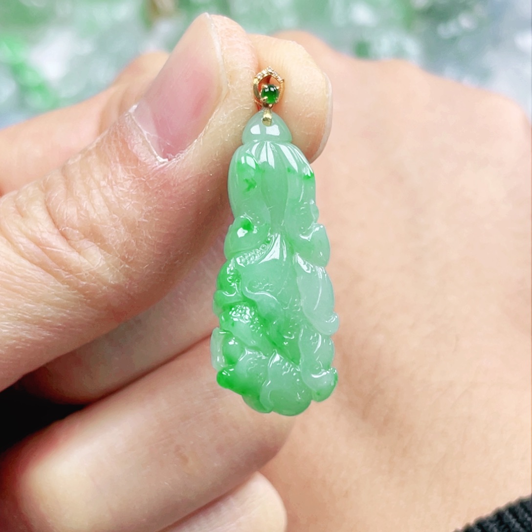 翡翠吊坠(不含链)18K金镶嵌