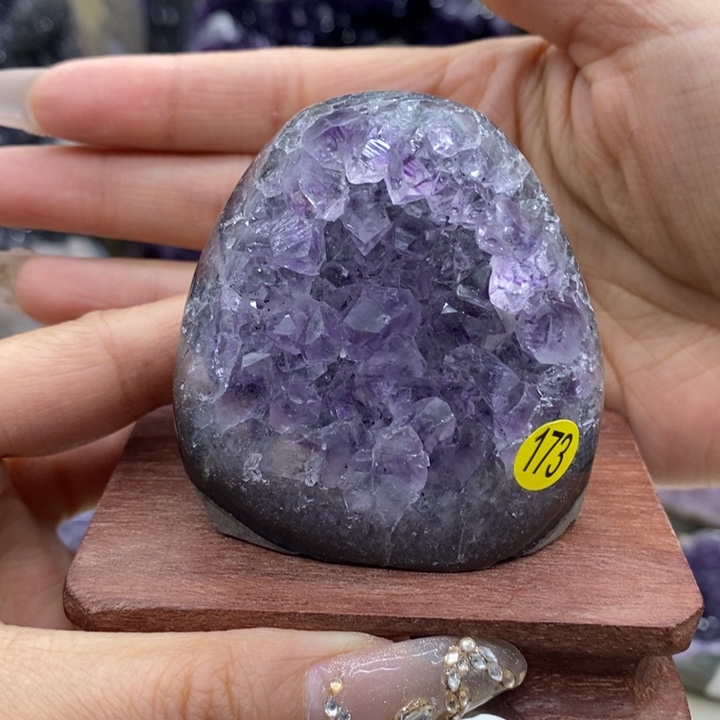 水晶大型摆件（非配饰）未镶嵌