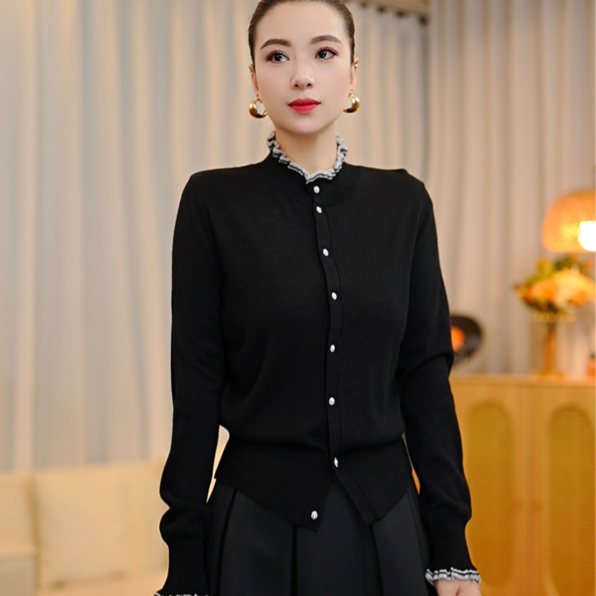  新款欧若智性风格雷系木耳边优雅甜美浪漫针织衫