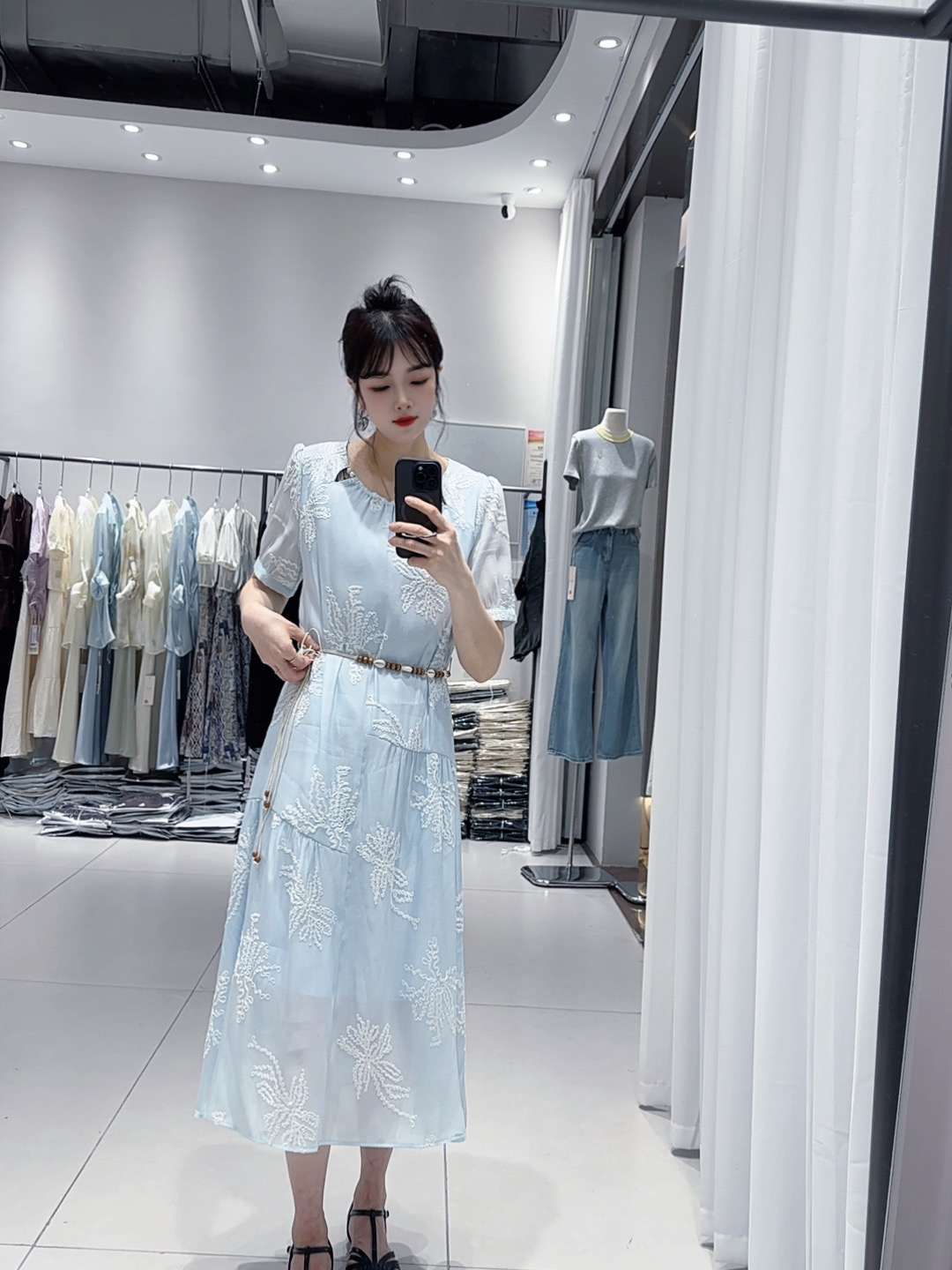 燕妮雅姿长裙刺绣不褪色法式连衣裙优雅显瘦中长裙L431