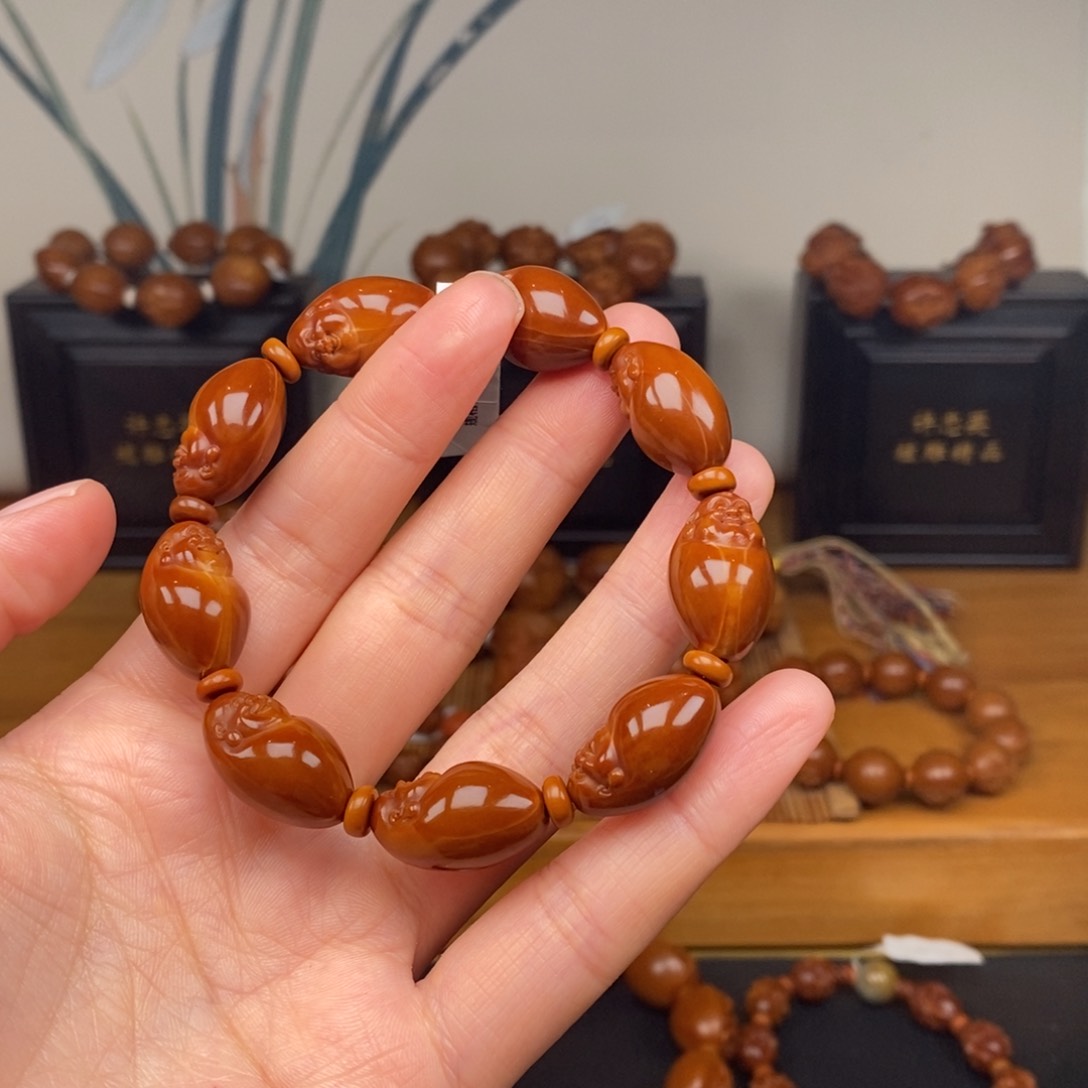 手串橄榄核一青老师小弥勒