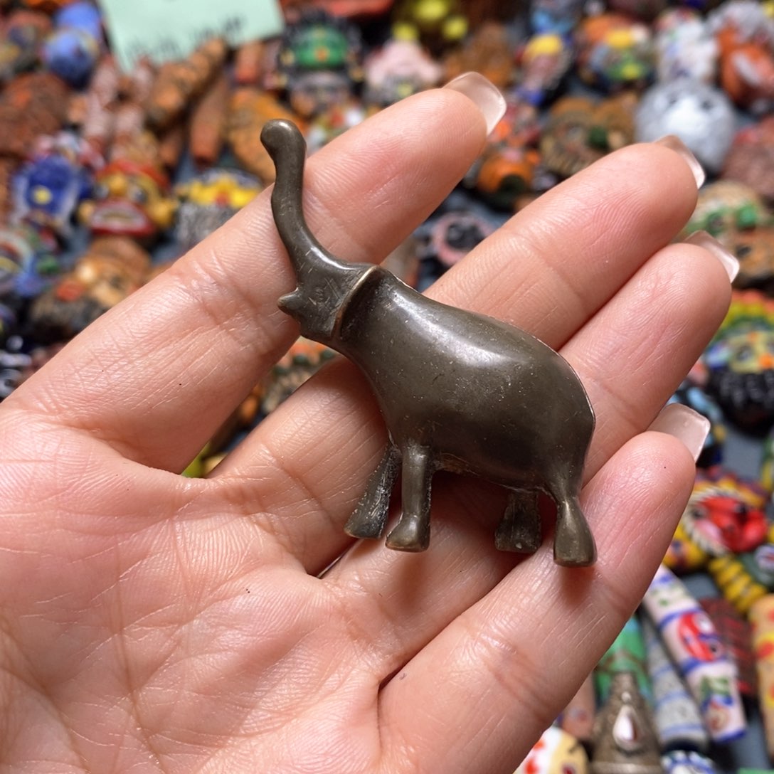 琉璃颈饰印度尼西亚小象