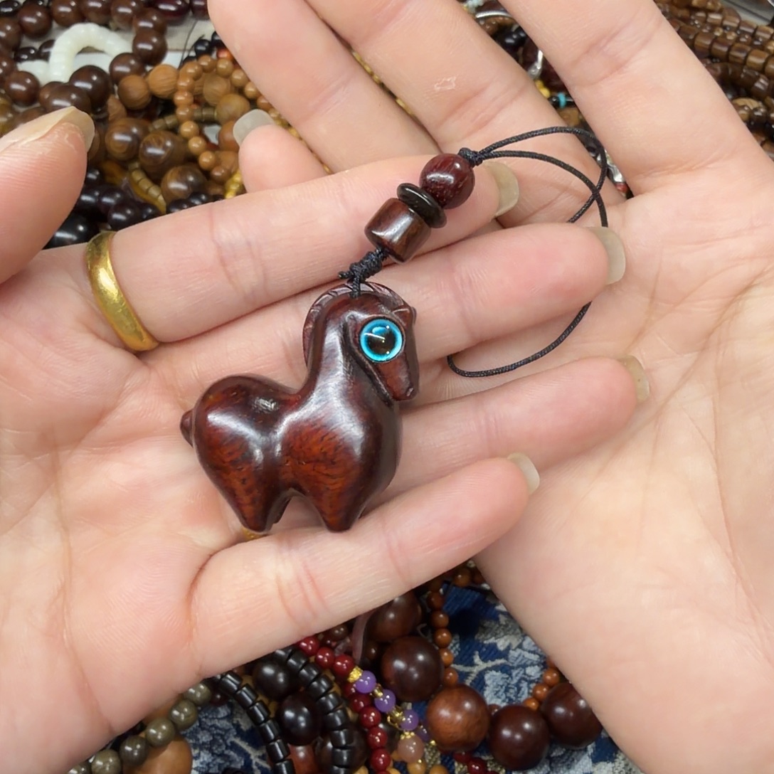 无事牌维腊木（绿檀）