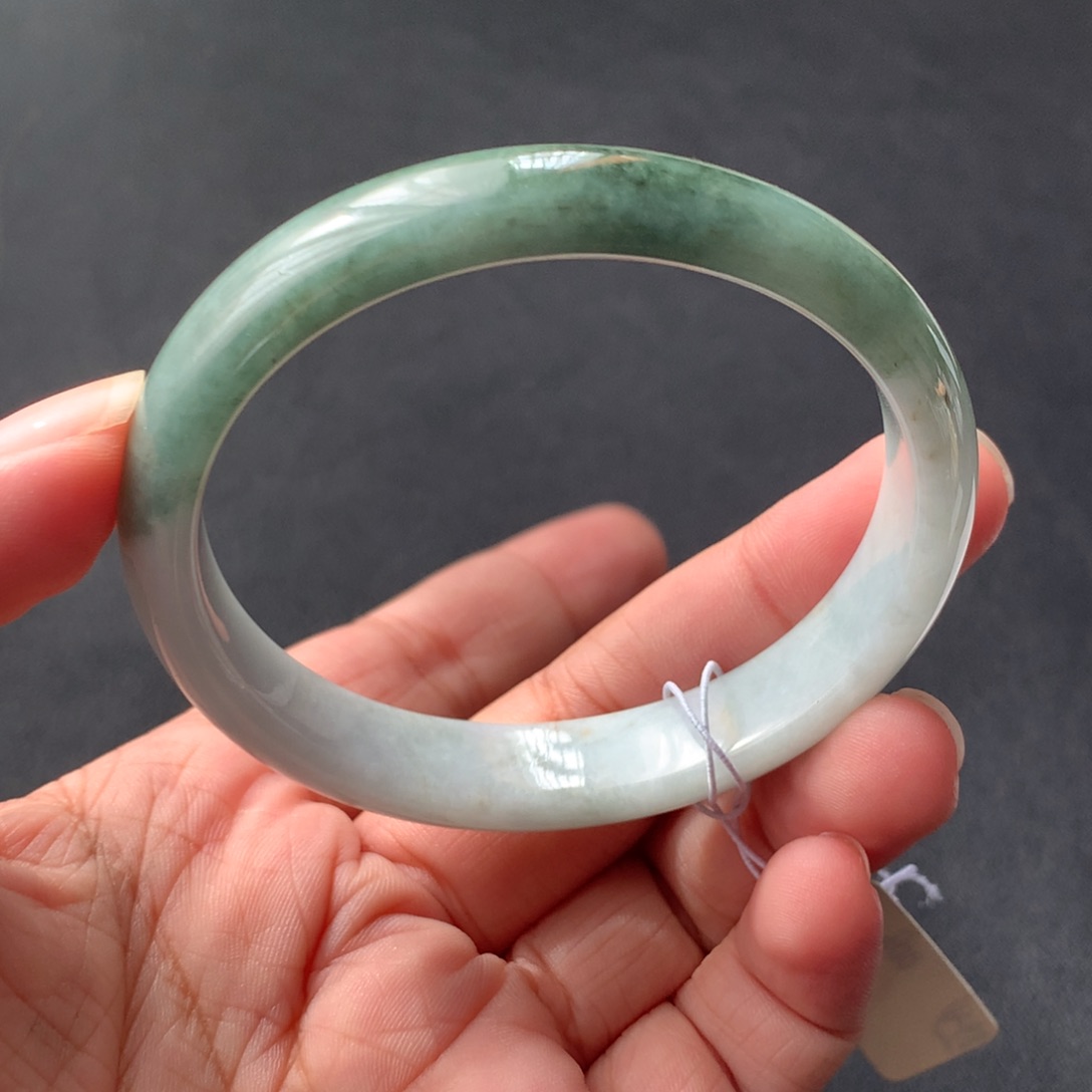 翡翠未镶嵌手镯11号57.7-51.7-11.5-6.4贵妃