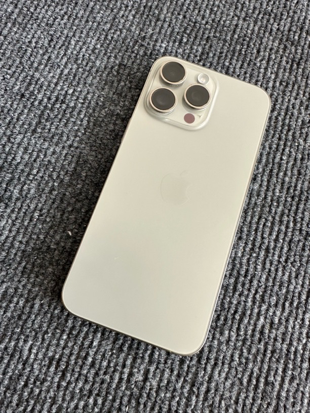 99新 Apple/苹果 15promax国行256g在保