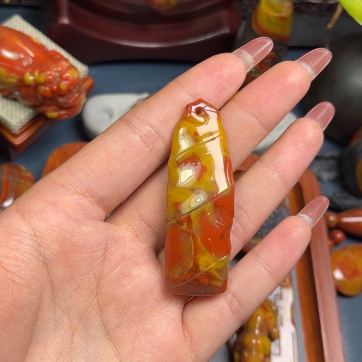 玛瑙/玉髓合金颈饰