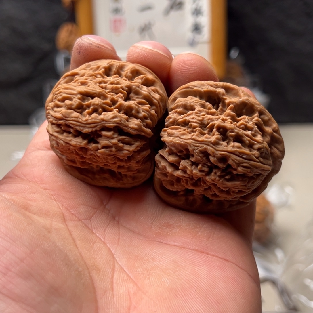昕***尘文玩核桃把件南疆42