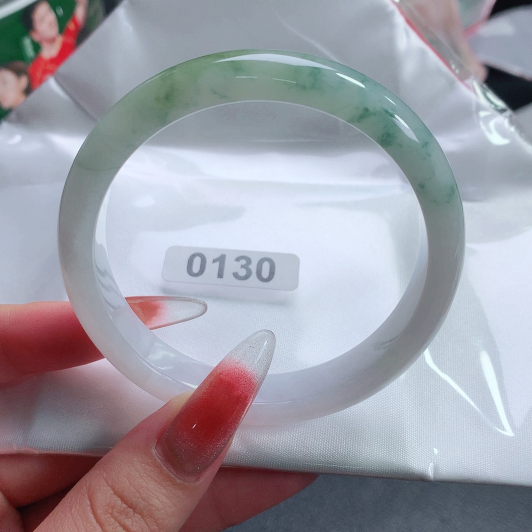 翡翠未镶嵌手镯正圈56.57