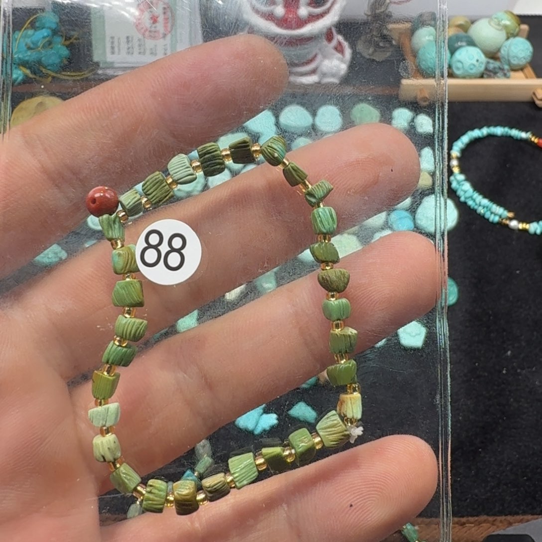 南红玛瑙未镶嵌颈饰