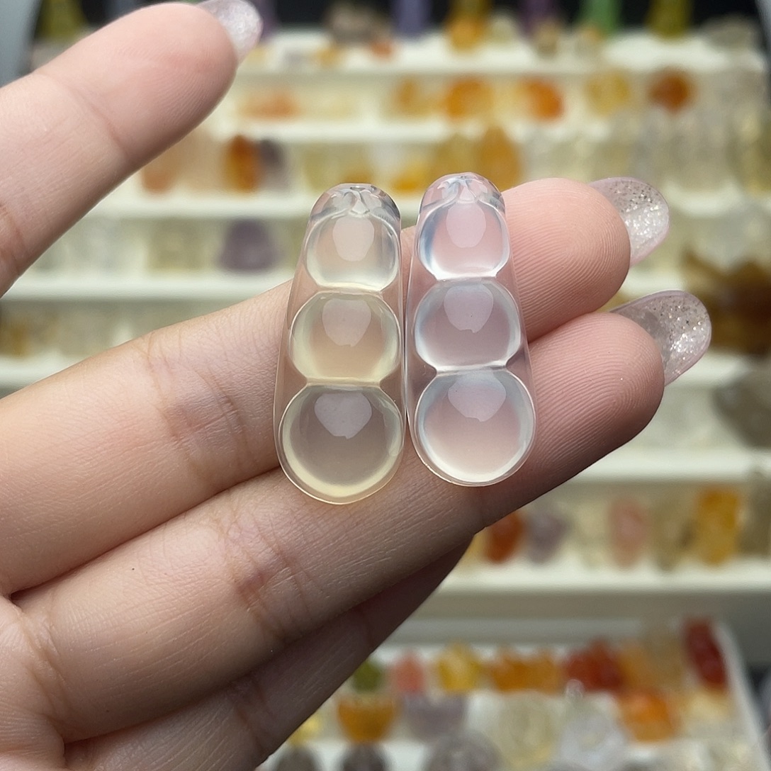 凡****未镶嵌颈饰玛瑙/玉髓