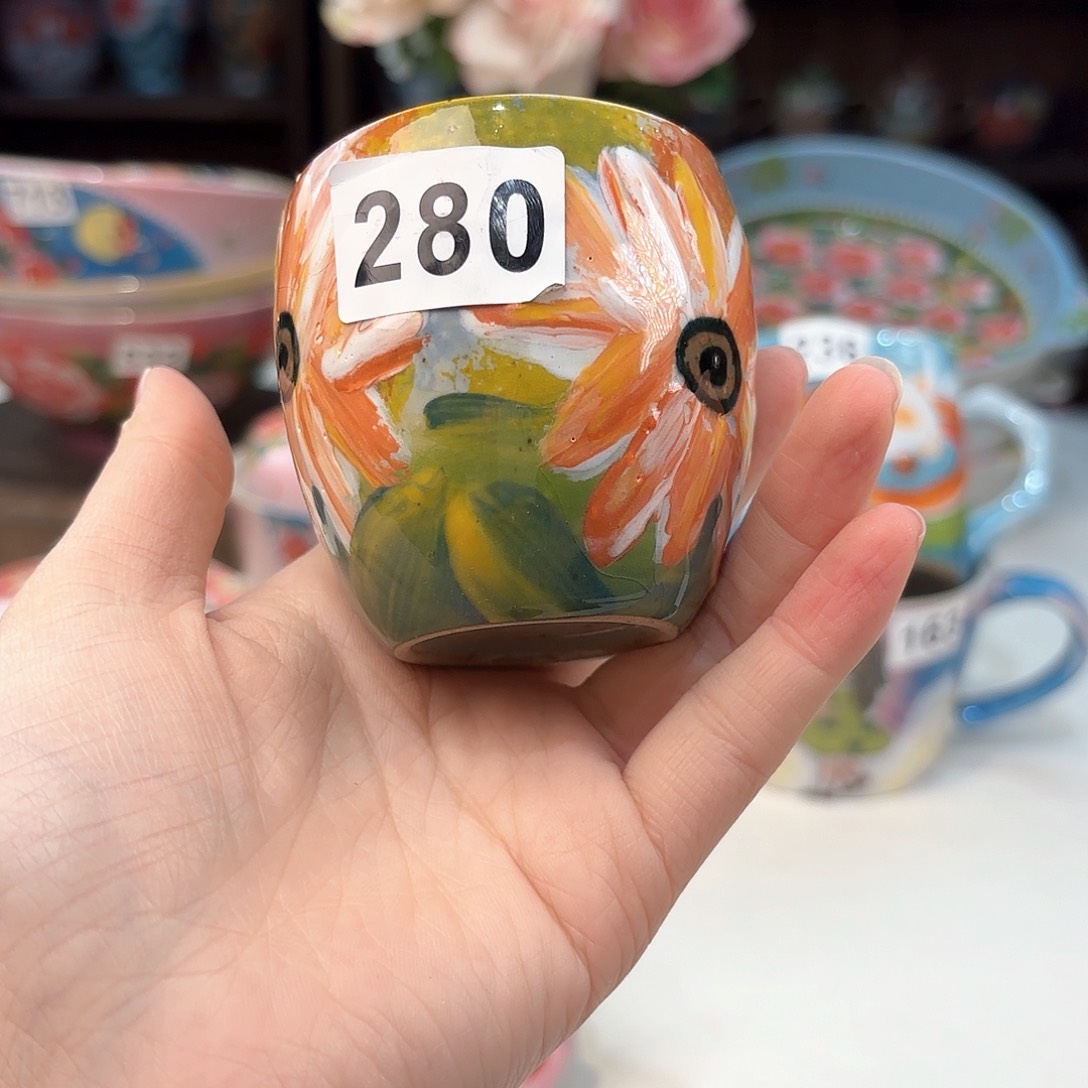 瓷片兔兔好可爱啊我