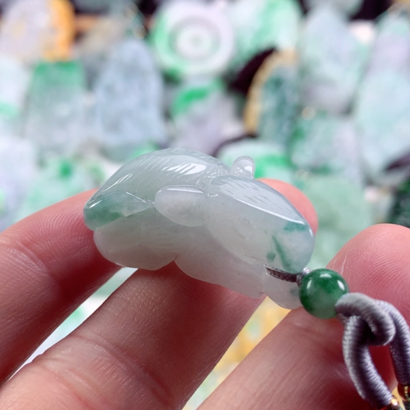 【闪购商品】翡翠吊坠(不含链)未镶嵌