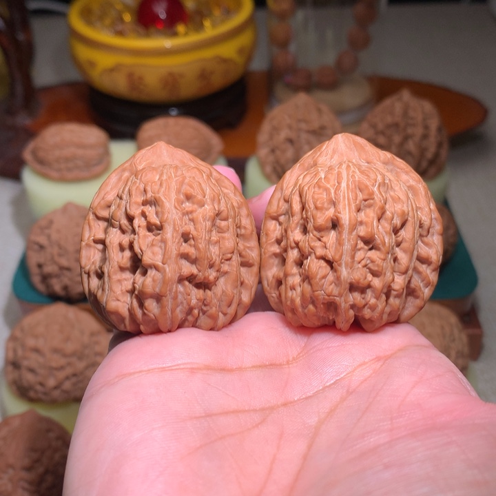 文玩核桃把件卖****欣赤龙鸡心