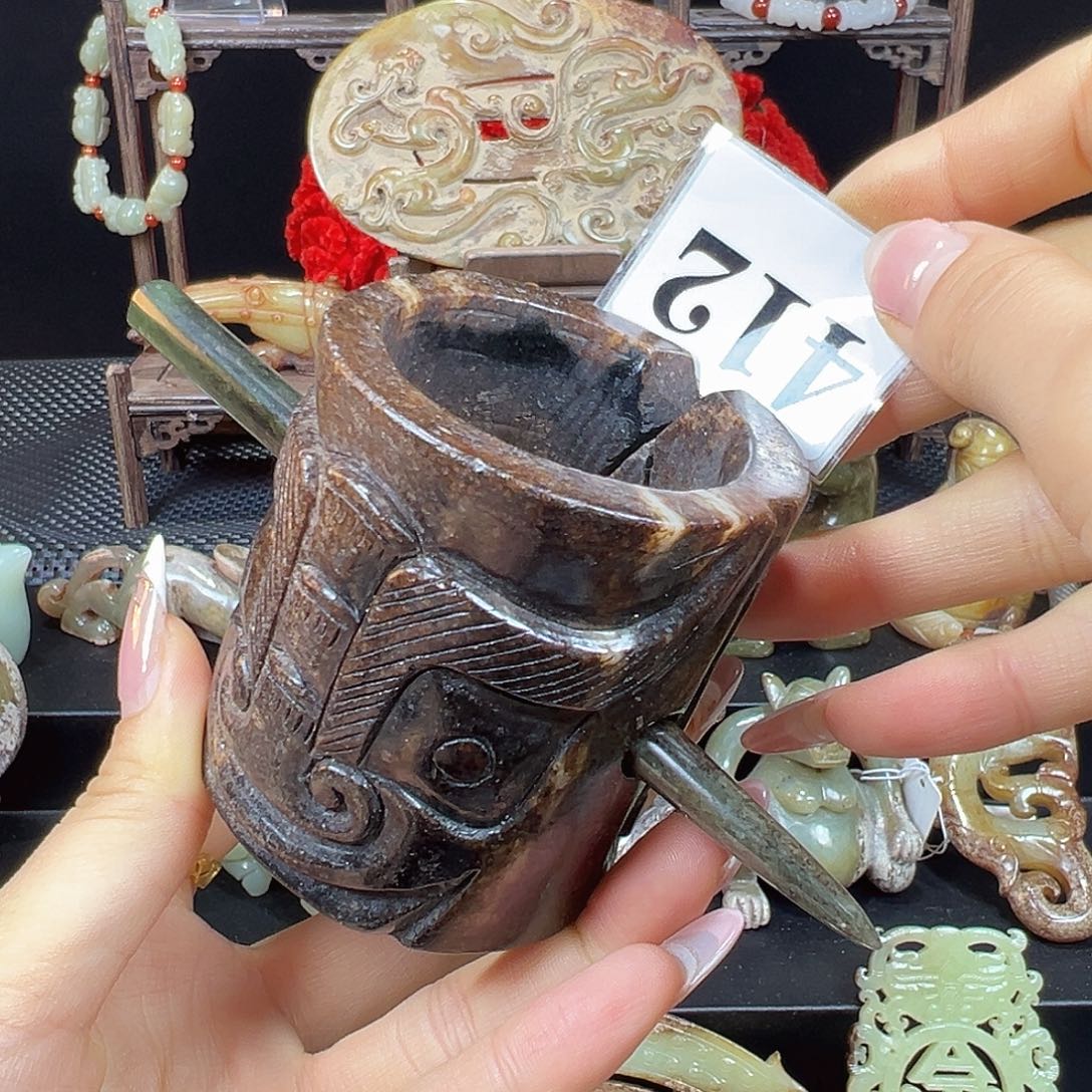 御***行和田玉未镶嵌挂件