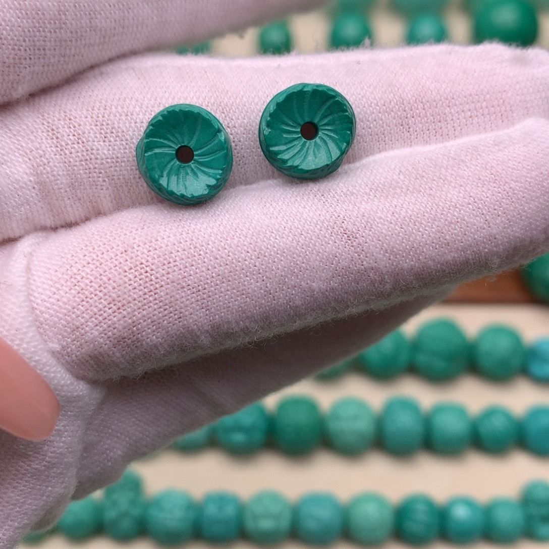 手工雕刻羽毛扣卡1.0