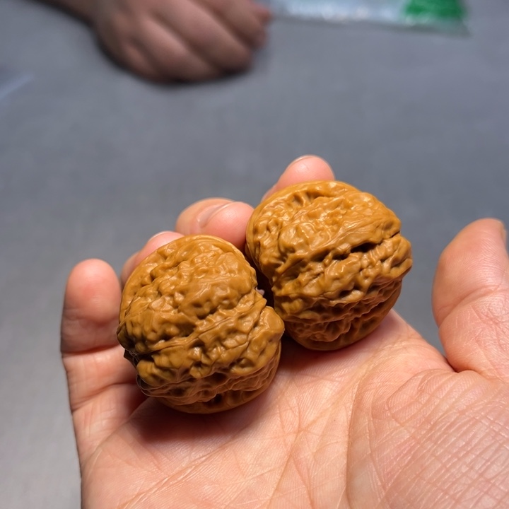 文玩核桃把件蛤蟆8496