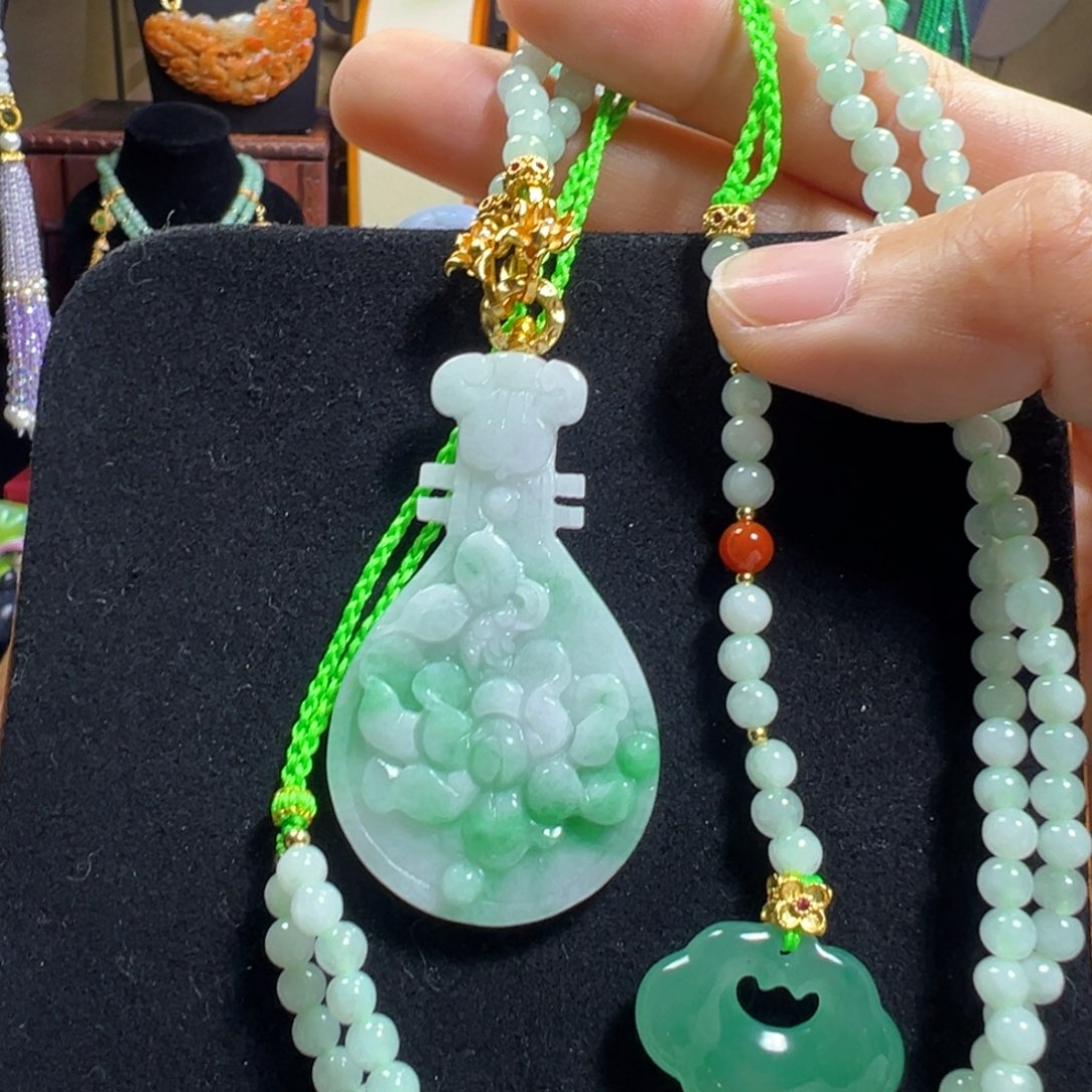 翡翠未镶嵌毛衣链琵琶