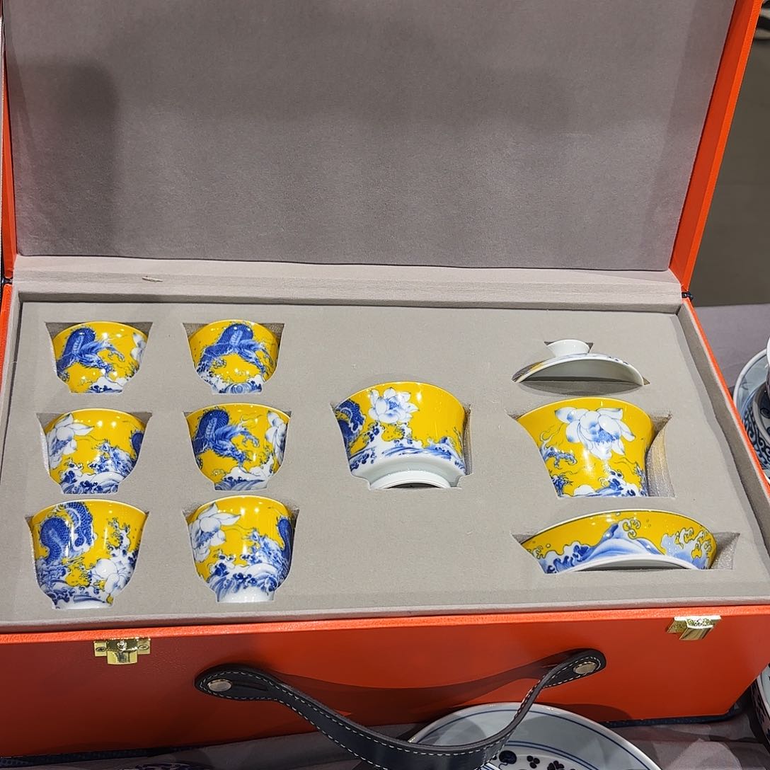 瓷片金****所景德镇瓷器研究开发