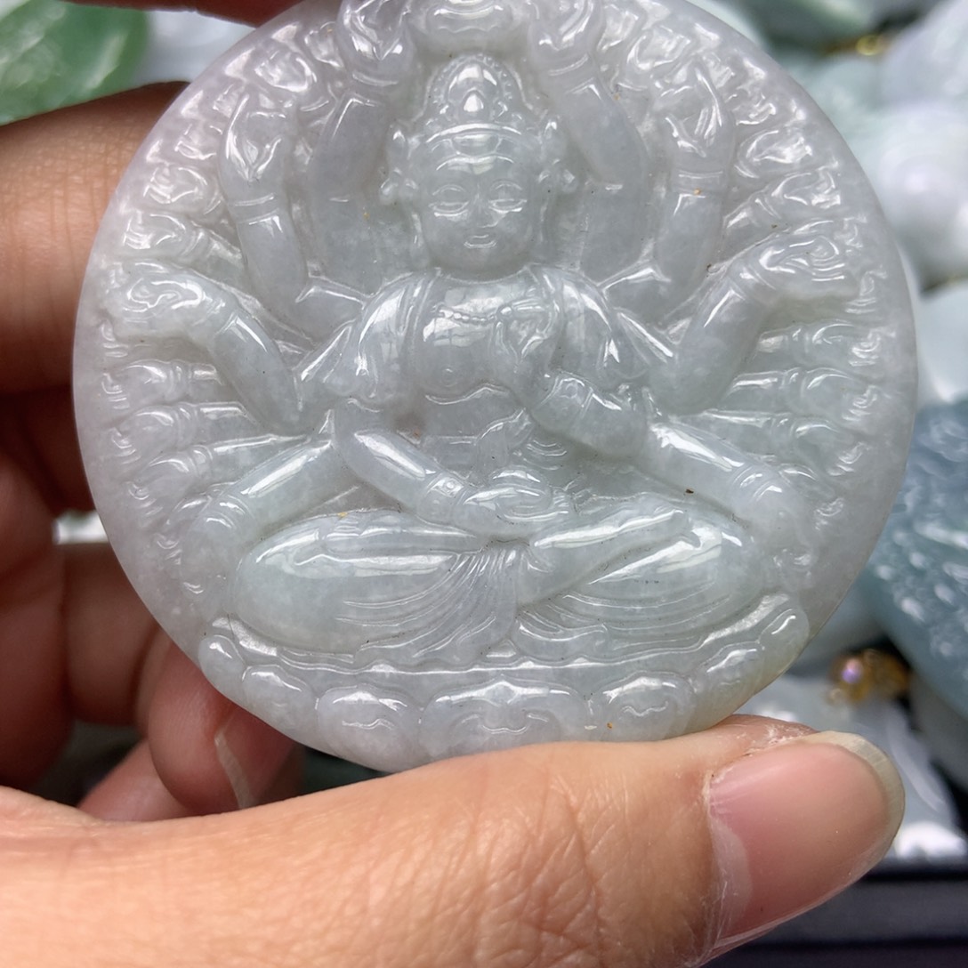 翡翠颈饰未镶嵌天然翡翠