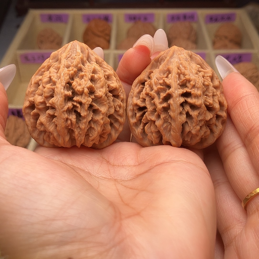 文玩核桃把件鬼王鸡心41