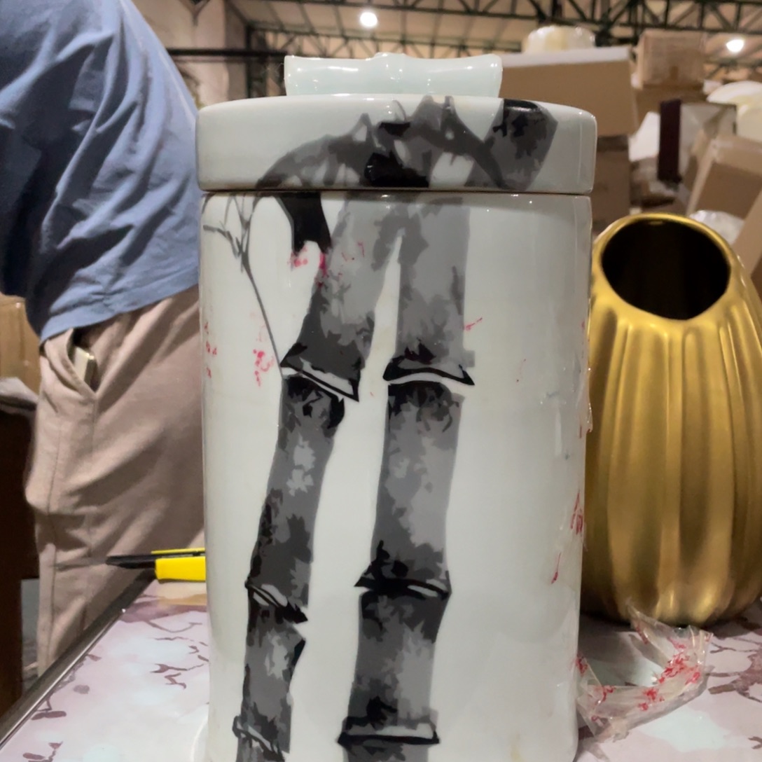 陶瓷花瓶，家居摆件