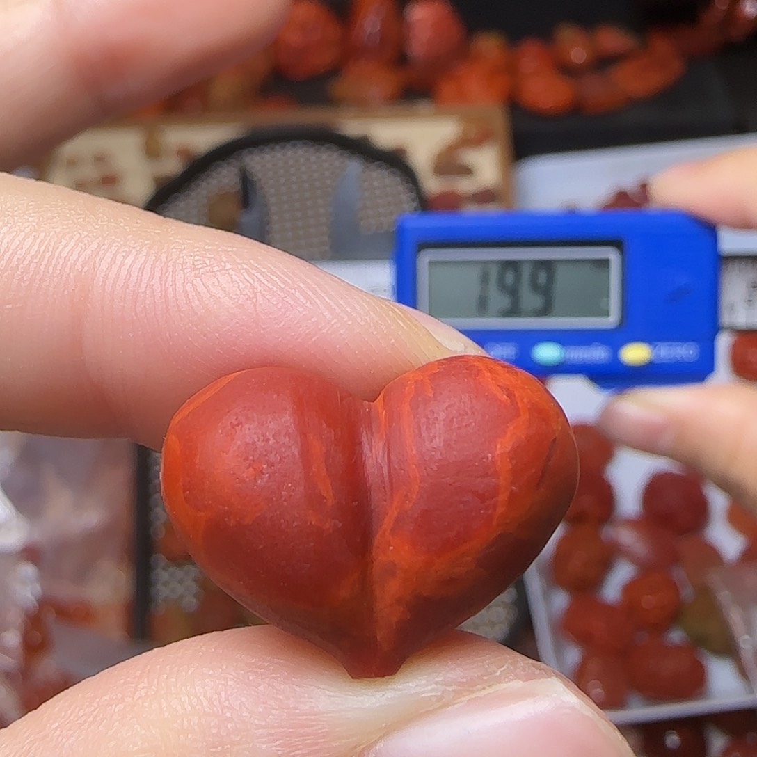 南红玛瑙未镶嵌颈饰