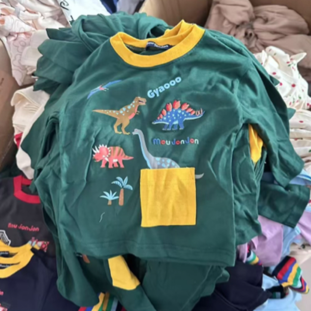 饭饭家长袖打底衫专拍