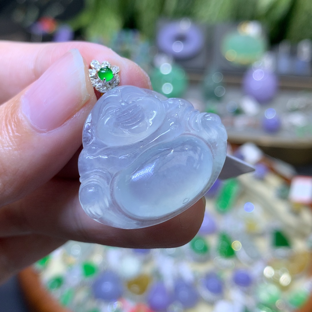 颈饰18K金镶嵌翡翠