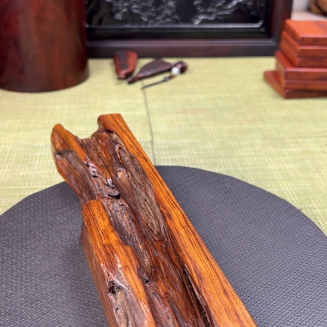 大果紫檀（缅甸花梨）方**语