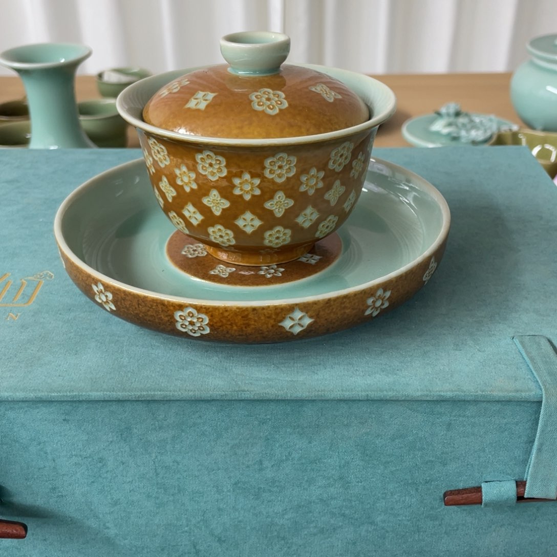 微瑕特价青瓷青瓷