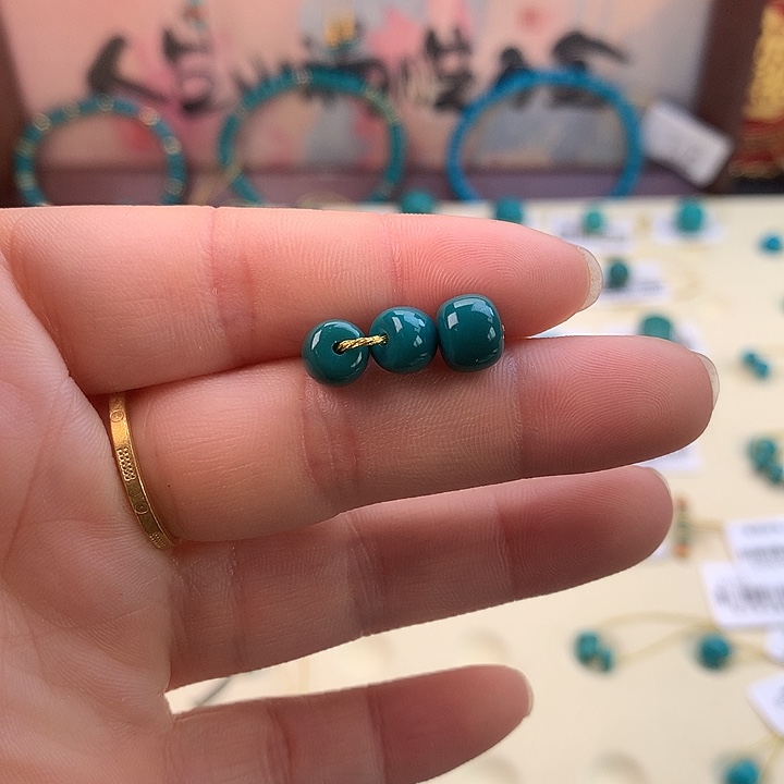 绿松石配饰未镶嵌江****卖