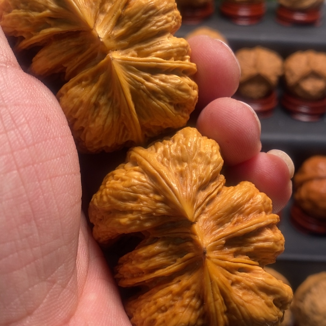 吊坠文玩核桃三连体57尺