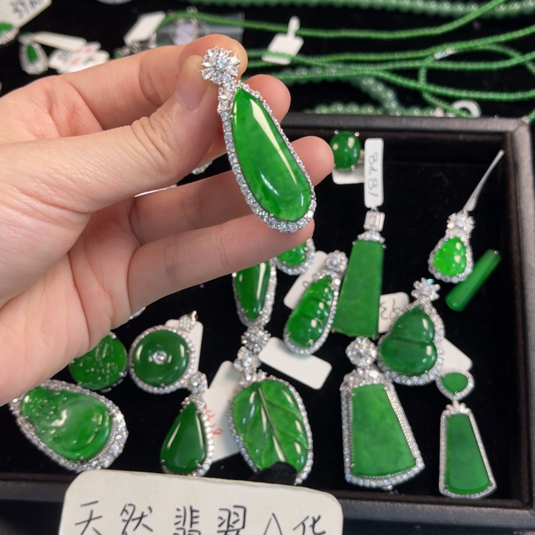 翡翠银S925镶嵌戒指福瓜吊坠