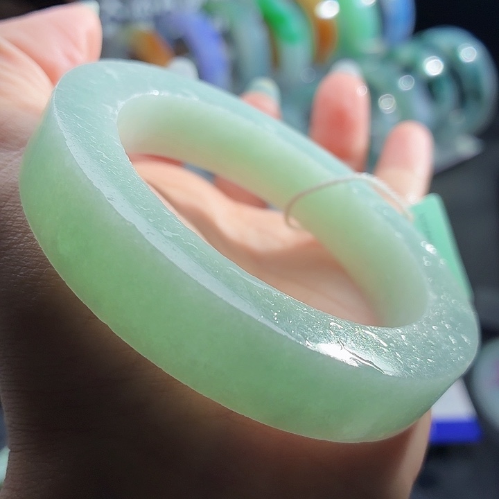 定制翡翠手镯未镶嵌