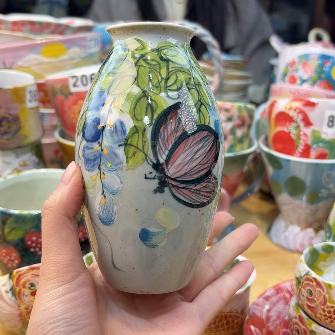 瓷片兔兔盖茨。兔兔好