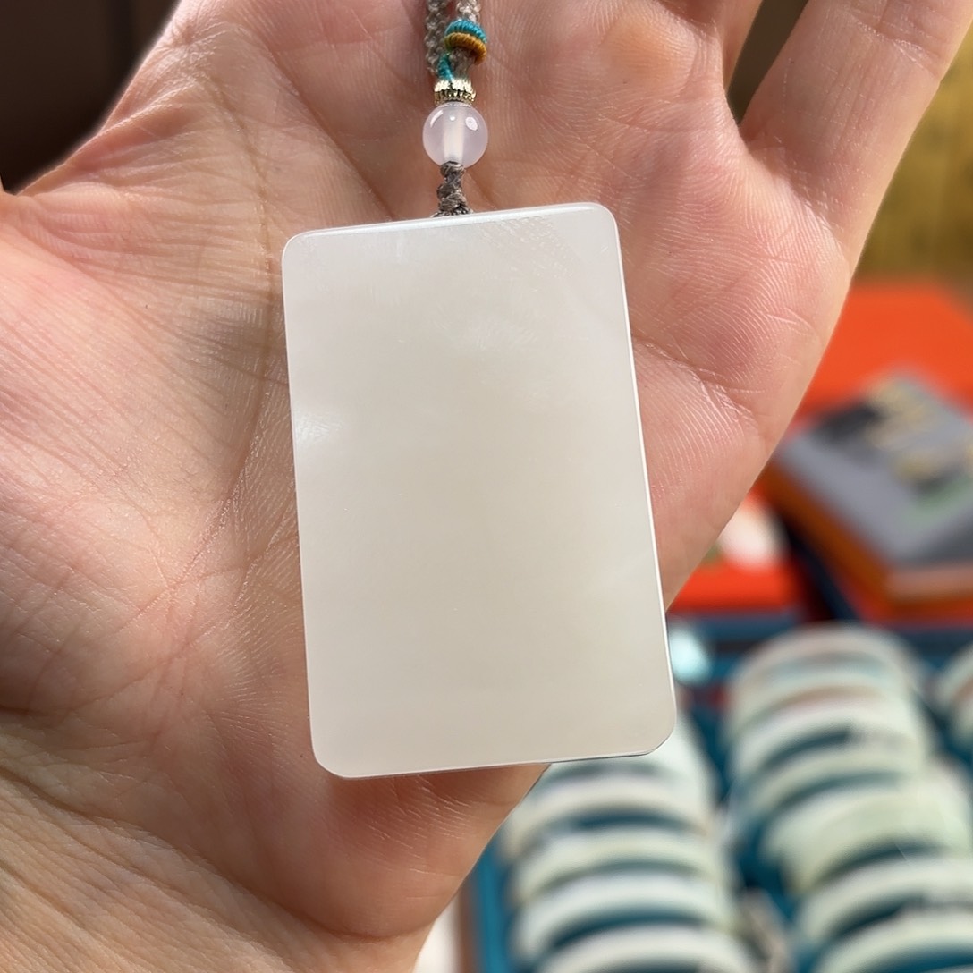 和田玉颈饰未镶嵌50*31*8.2