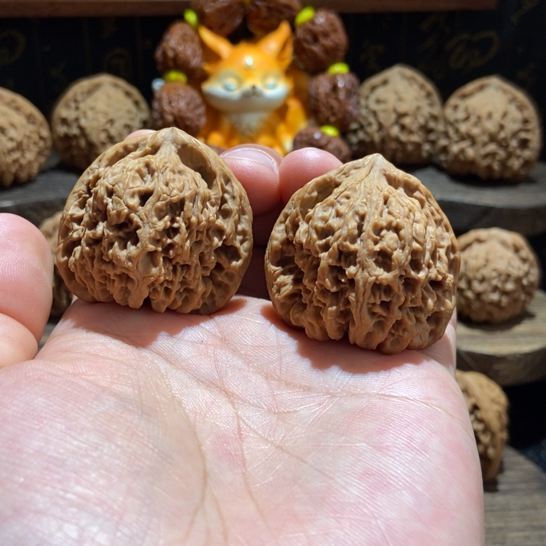 一***生文玩核桃把件涿鹿南将石