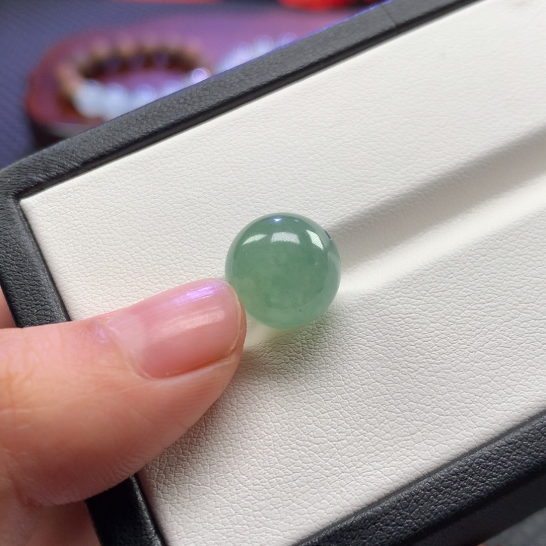 翡翠未镶嵌手链13mm