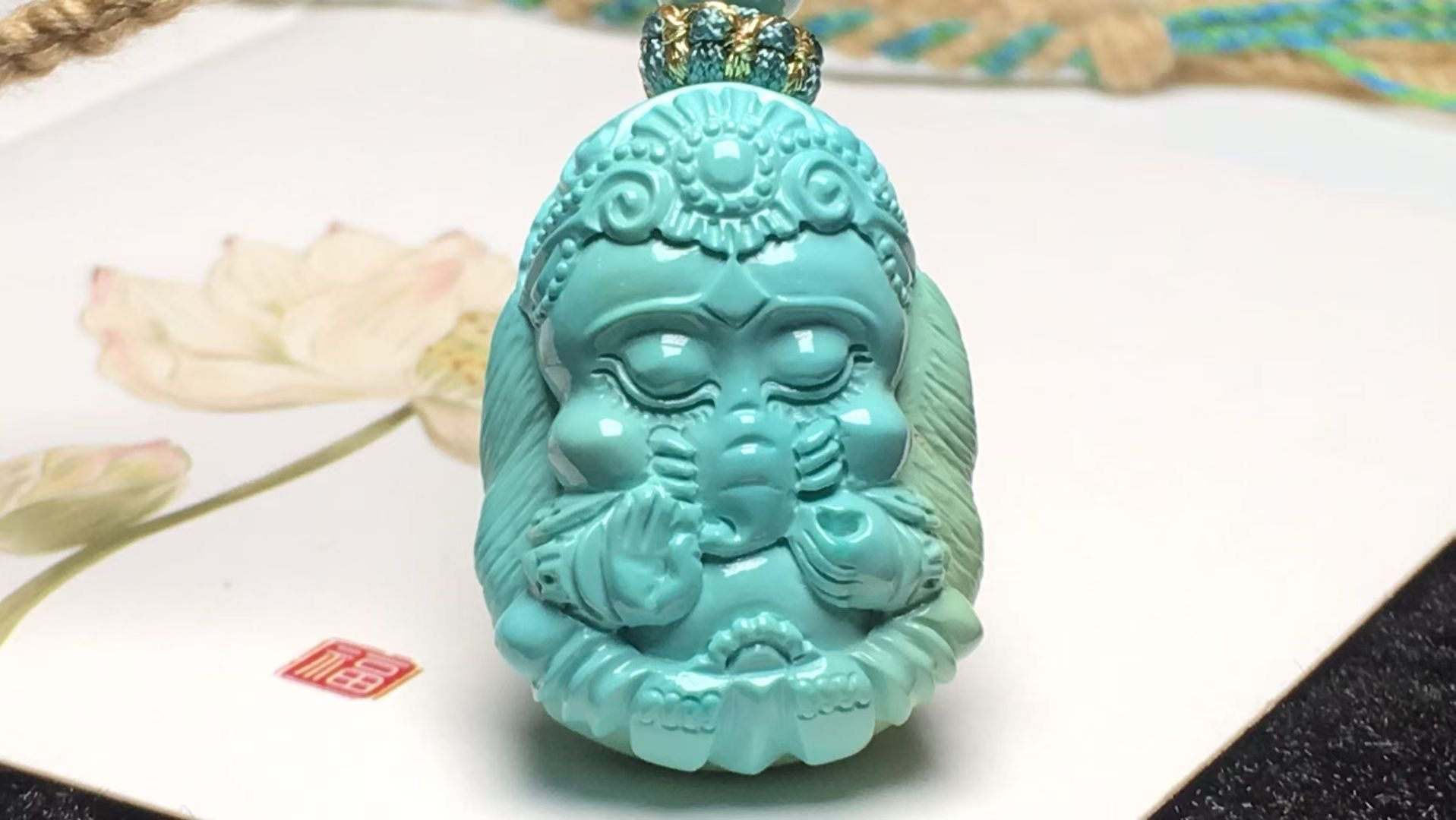 原矿高瓷绿蓝精品绿松石象神宝宝吊坠，瓷釉级果冻料，做工精致可爱