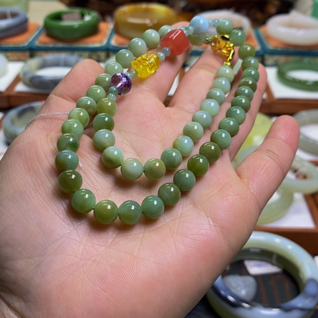 和田玉手镯未镶嵌粉青带糖卡8