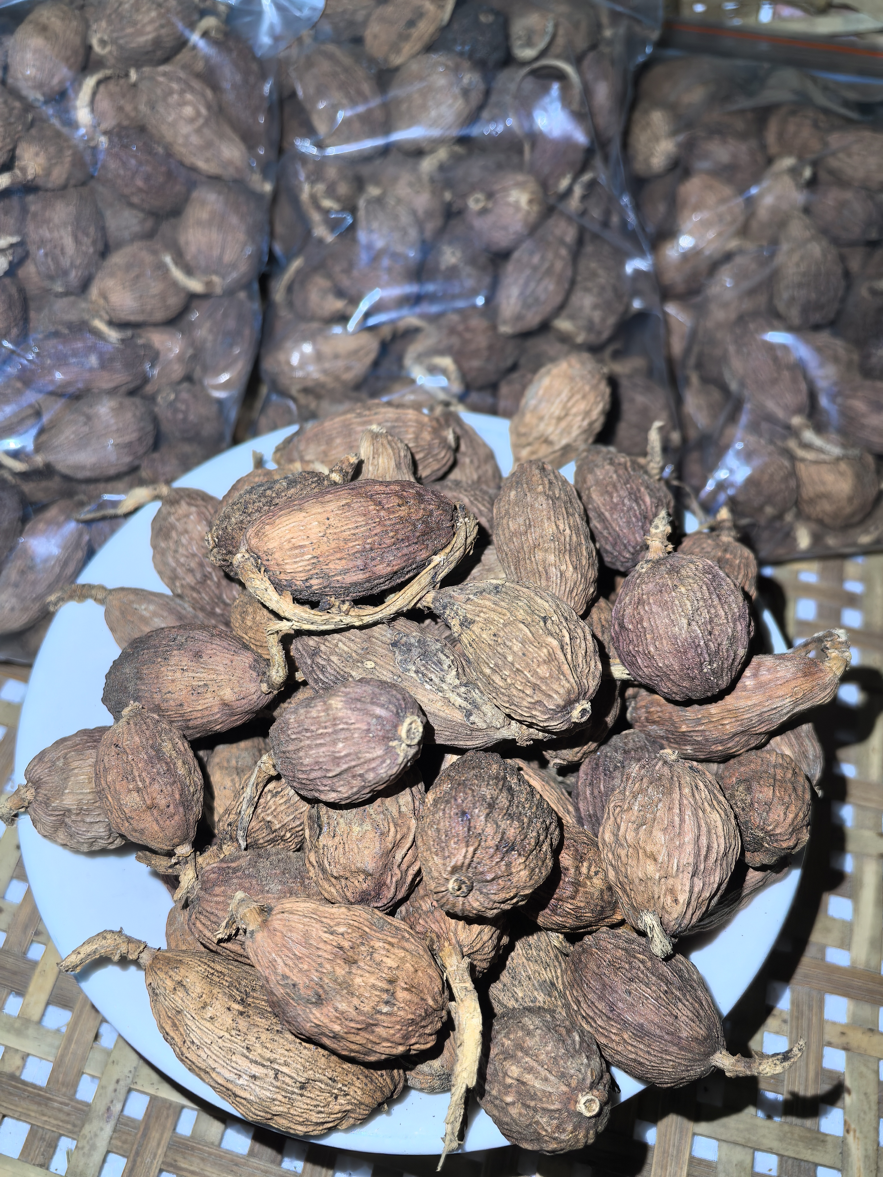 云南大颗粒卤肉炖肉去腥香辛调料干货草果