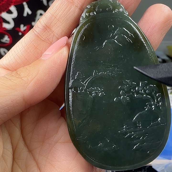 颈饰未镶嵌和田玉