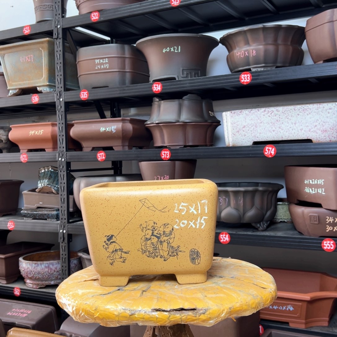 紫砂花盆呜呜呜我的