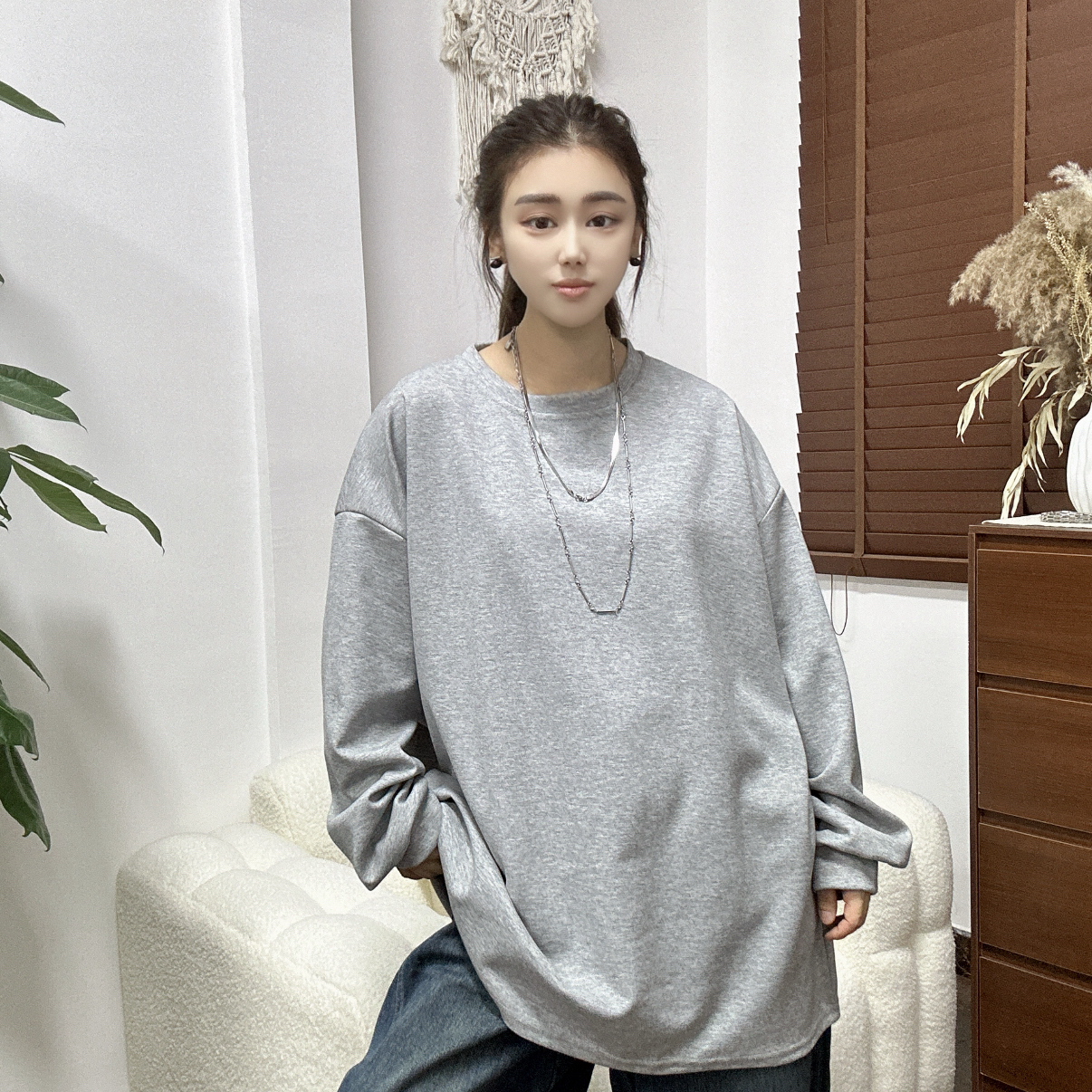 LU/鹿儿Y9110秋季新款大版宽松百搭大码简约休闲纯色长袖圆领上衣