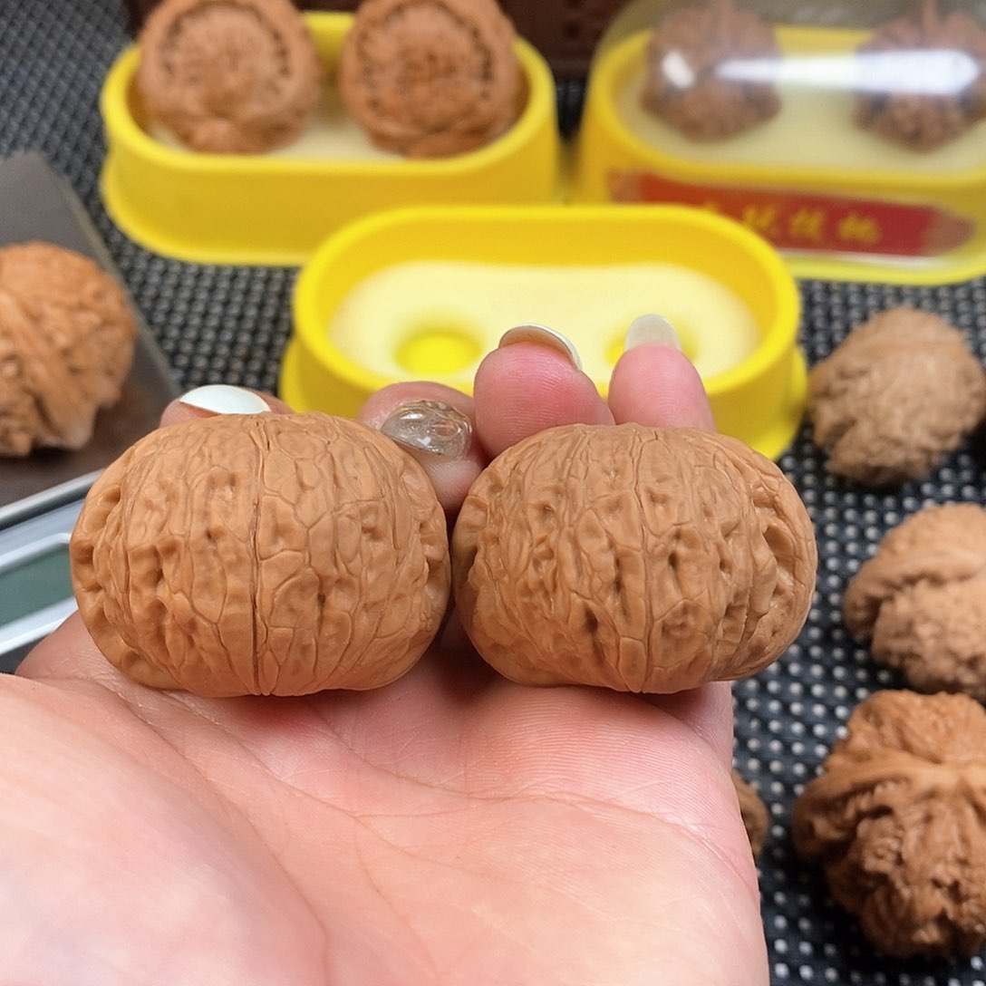 文玩核桃把件39尺铁锤全品