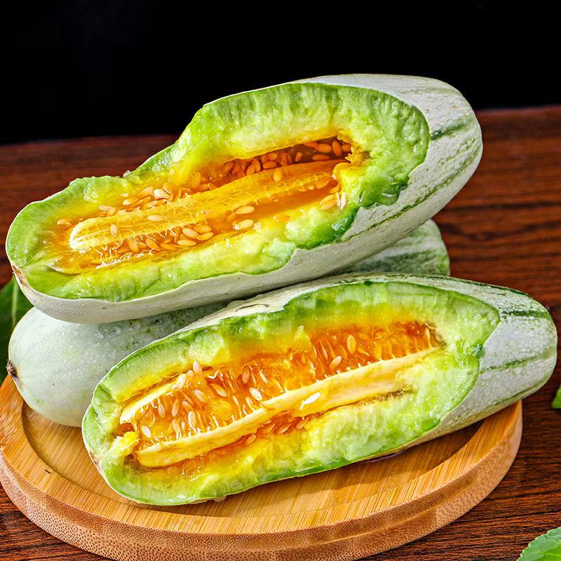 m正宗山东羊角蜜甜瓜脆甜爆汁