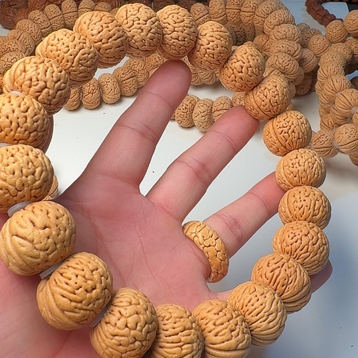 桃核吊坠白月光23mm手持22粒