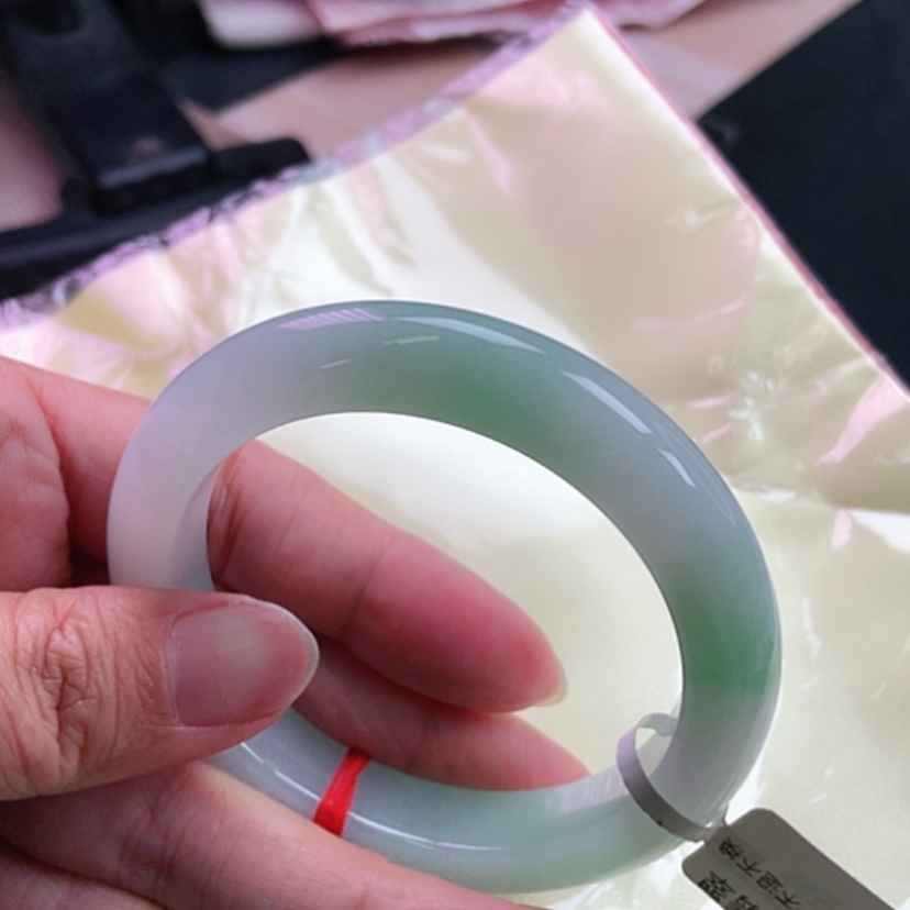 【闪购商品】翡翠手镯未镶嵌，
