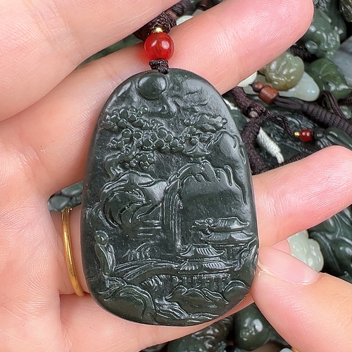 和田玉未镶嵌颈饰