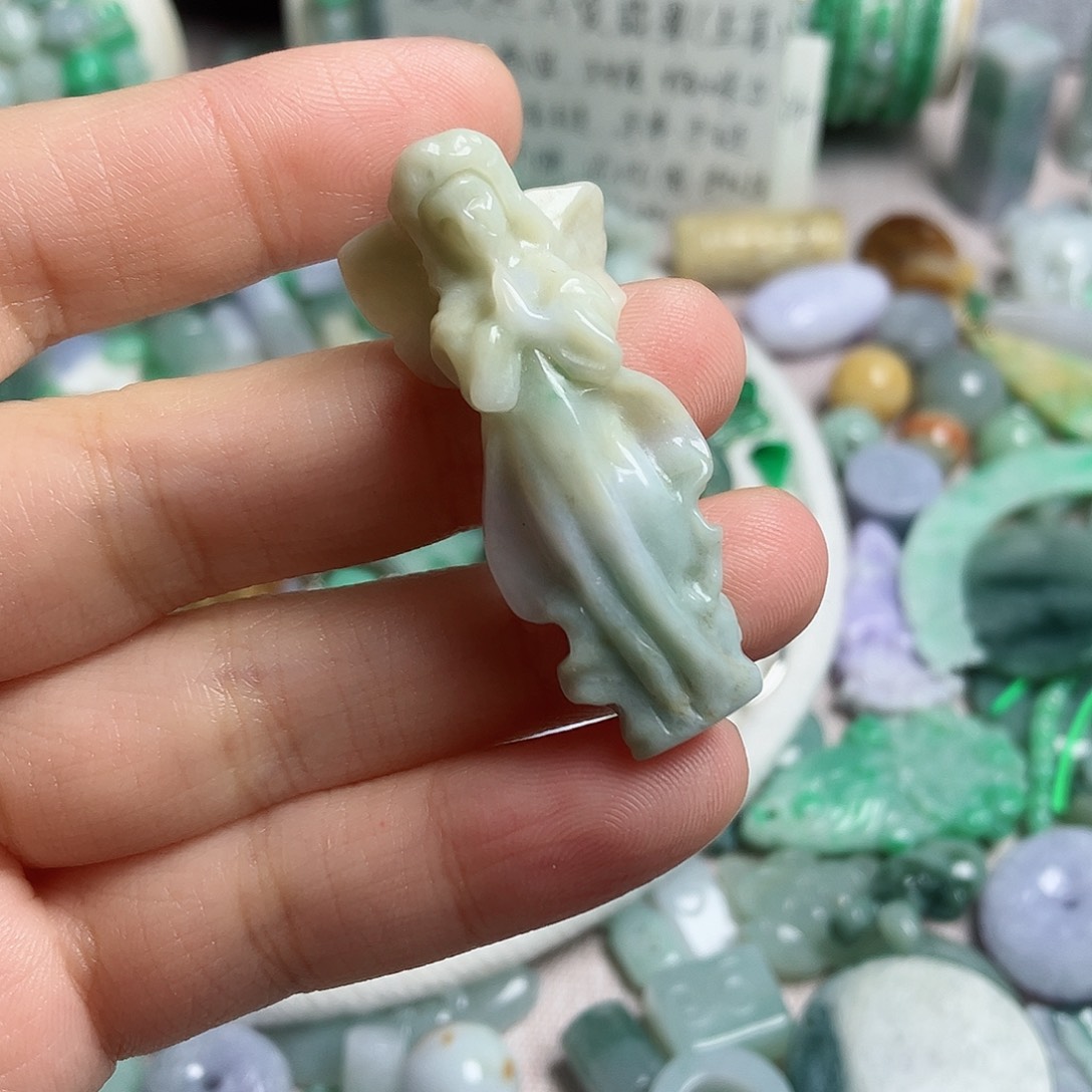 翡翠颈饰未镶嵌天使摆件